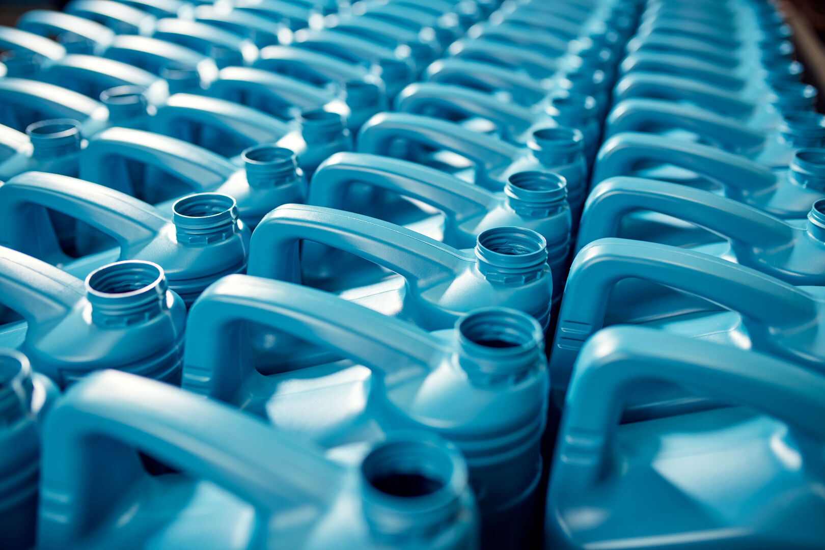 ROWE - Raise the limit: Motor oils and lubricants for all possible